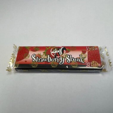 Skunk Strawberry Flavoured Rolling Papers