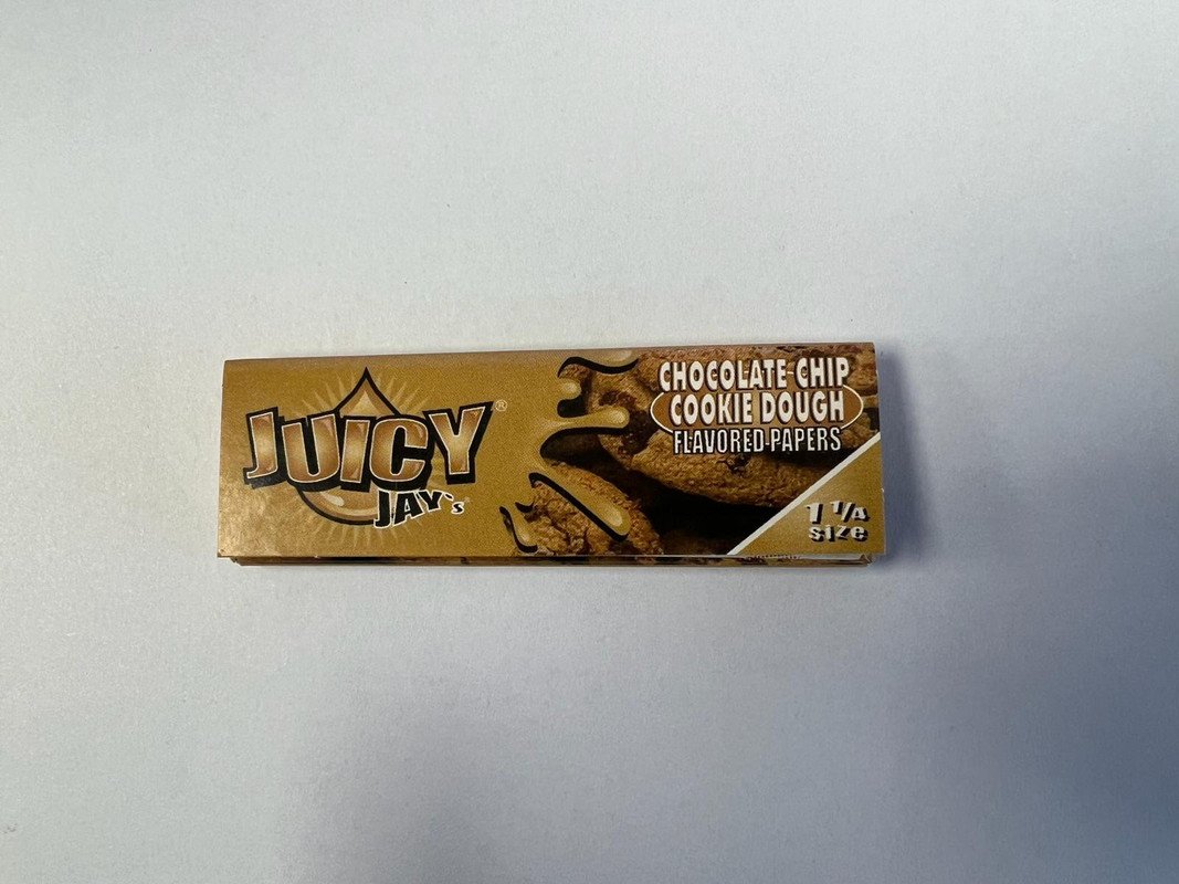Juicy Jays Chocolate Chip Cookie Dough Flavoured Rolling Papers